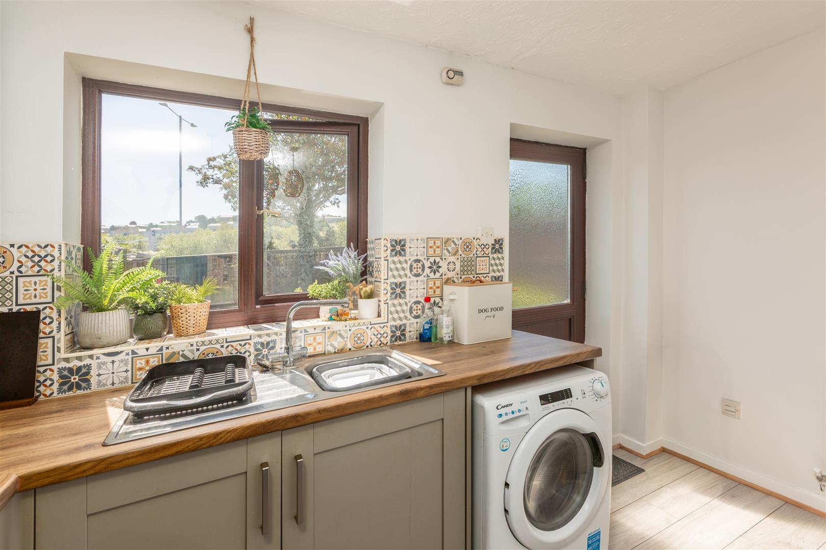 Clos Burlais, Cwmdu, Swansea, SA5 8LH